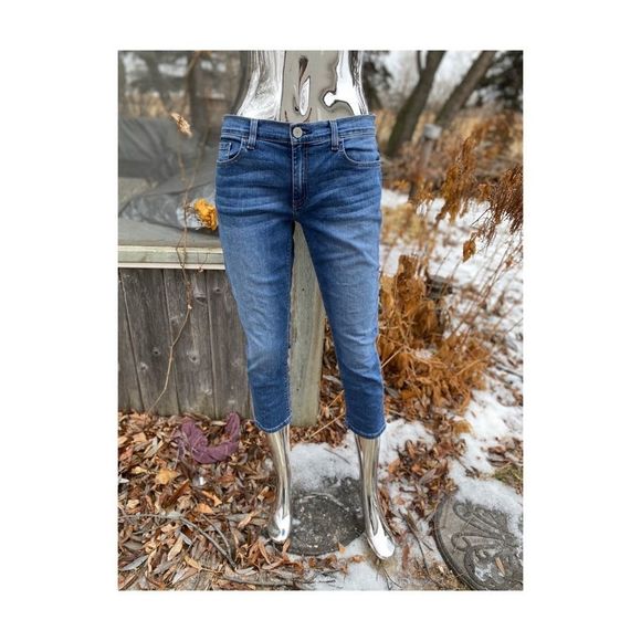 Tommy Hilfiger Skinny Crop Jeans Mid Rise Med Wash Sz 8 - Picture 1 of 12